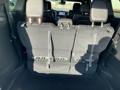 2026 Chrysler Pacifica — photo 8 view