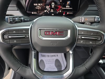 2026 GMC Acadia — photo 14 view