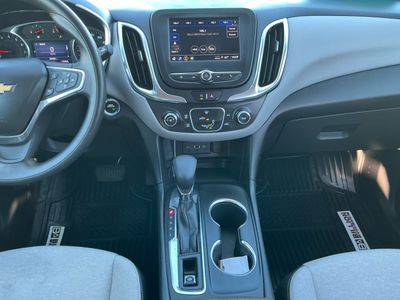 2022 Chevrolet Equinox — photo 8 view