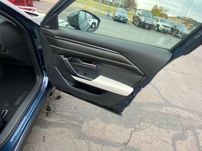 2026 Mazda CX-50 - Photo 7