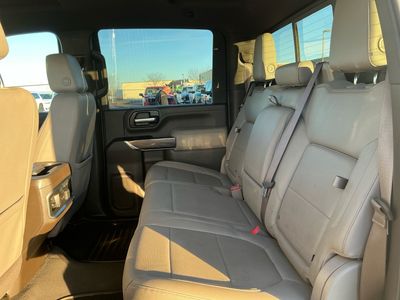 2023 Chevrolet Silverado 2500HD — photo 9 view