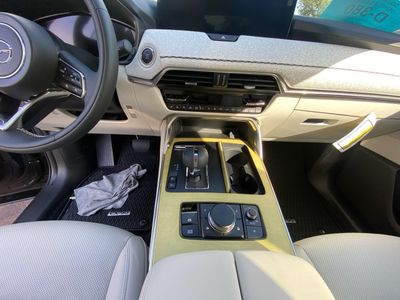2026 Mazda CX-90 — photo 15 view