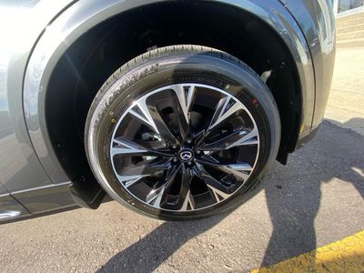 2026 Mazda CX-90 — photo 8 view