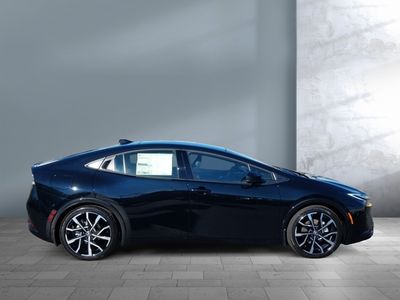 2026 Toyota Prius Plug-In Hybrid - Photo 6