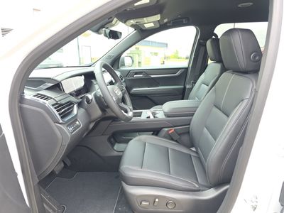 2026 GMC Acadia — photo 13 view