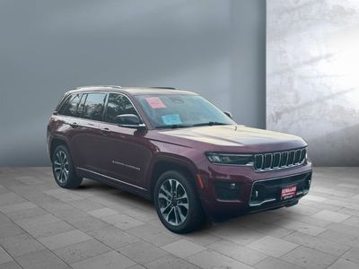 2024 Jeep Grand Cherokee — front three-quarter view