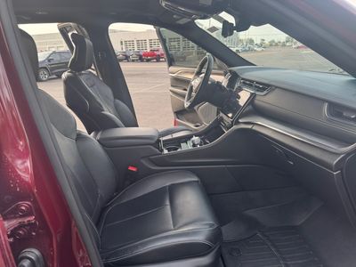 2024 Jeep Grand Cherokee — photo 10 view