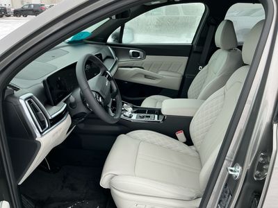 2026 Kia Sorento Hybrid - Photo 11