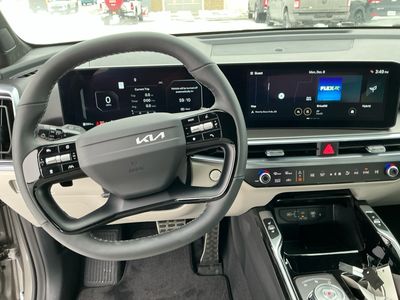 2026 Kia Sorento Hybrid - Photo 13