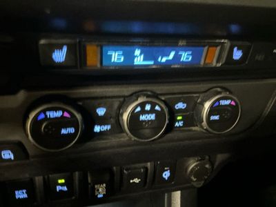 2020 Toyota Tacoma - Photo 7