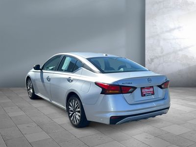2023 Nissan Altima - Photo 4