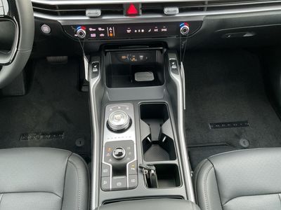 2026 Kia Sorento Hybrid — detail view