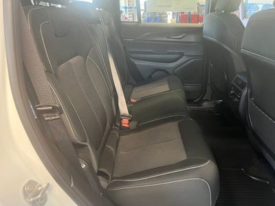 2025 Jeep Grand Cherokee - Photo 12