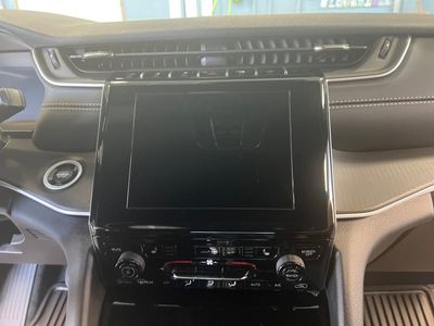 2025 Jeep Grand Cherokee - Photo 13