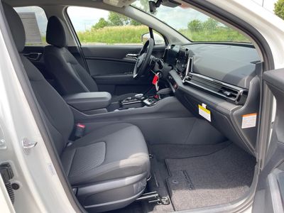 2025 Kia Sportage Hybrid - Photo 6