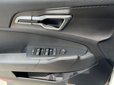 2025 Kia Sportage Hybrid - Photo 7