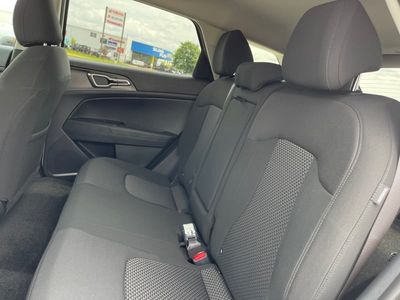 2025 Kia Sportage Hybrid - Photo 9