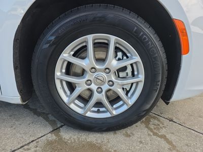 2024 Chrysler Pacifica — photo 13 view