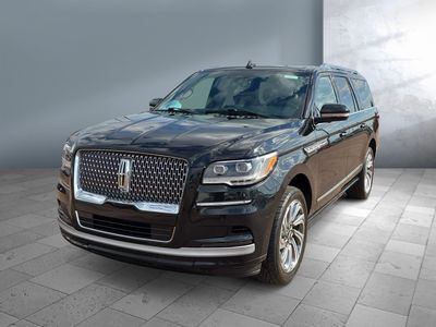 2024 Lincoln Navigator L — front three-quarter view