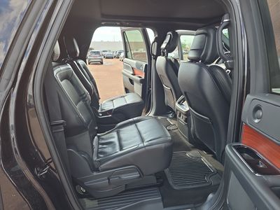2024 Lincoln Navigator L — photo 9 view