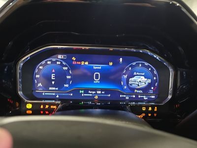 2025 Chevrolet Silverado 1500 — photo 11 view