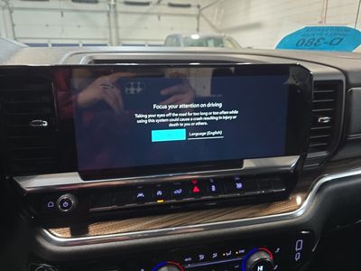 2025 Chevrolet Silverado 1500 — photo 15 view