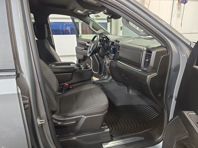 2025 Chevrolet Silverado 1500 — photo 8 view