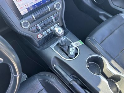 2023 Ford Mustang - Photo 11
