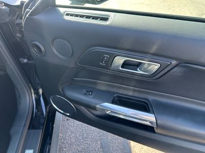 2023 Ford Mustang - Photo 12