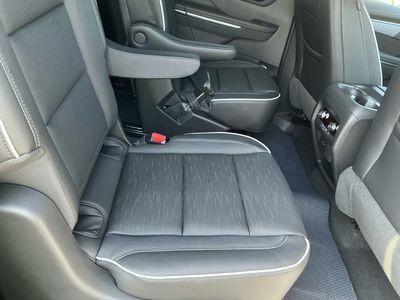 2026 Buick Enclave — photo 9 view