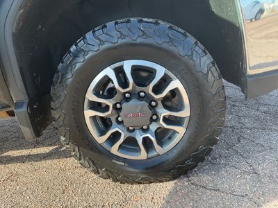 2022 GMC Sierra 3500HD — photo 9 view