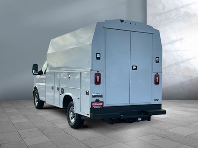 2025 Chevrolet Express Commercial Cutaway - Photo 4