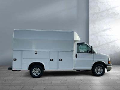 2025 Chevrolet Express Commercial Cutaway - Photo 7