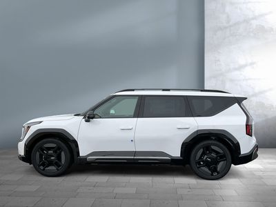 2026 Kia EV9 — detail view