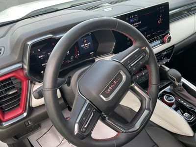2024 GMC Canyon — photo 15 view