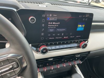 2024 GMC Canyon — photo 7 view
