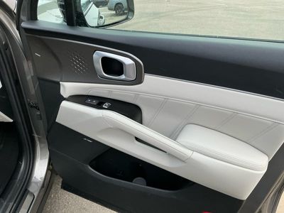 2026 Kia Sorento Hybrid - Photo 14