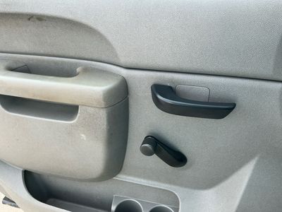 2012 Chevrolet Silverado 3500HD — photo 12 view