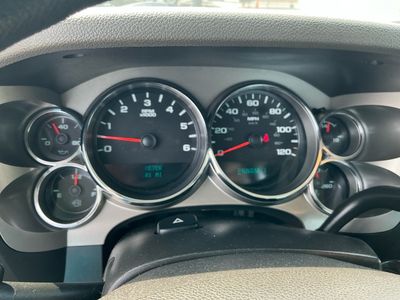 2012 Chevrolet Silverado 3500HD — photo 15 view