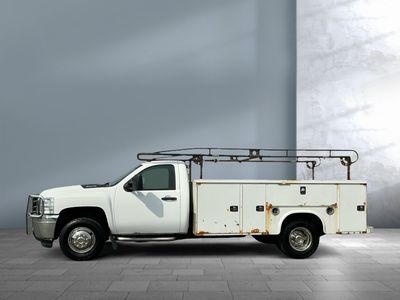 2012 Chevrolet Silverado 3500HD — detail view