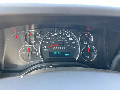 2025 GMC Savana Commercial Cutaway — photo 7 view