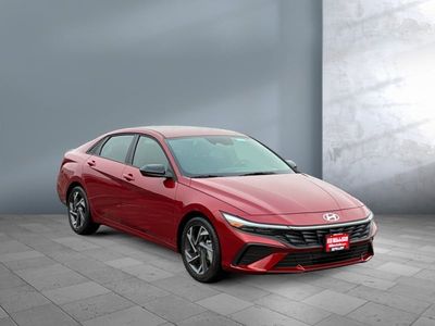 2025 Hyundai Elantra - Photo 1