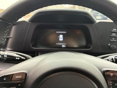 2025 Hyundai Elantra - Photo 14