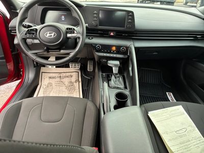 2025 Hyundai Elantra - Photo 7
