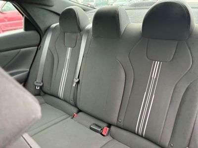 2025 Hyundai Elantra - Photo 9