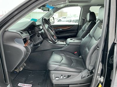 2018 Cadillac Escalade — photo 8 view