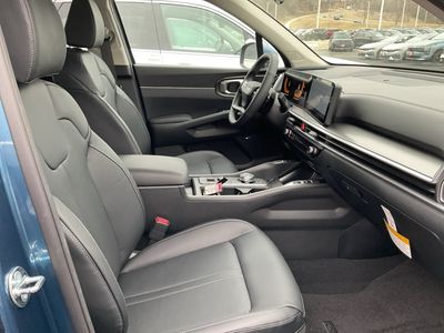 2026 Kia Sorento Hybrid — photo 12 view