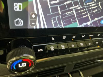 2026 Chevrolet Colorado — photo 10 view