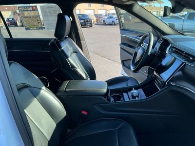2024 Jeep Grand Cherokee L — photo 11 view