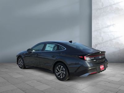 2026 Hyundai Sonata Hybrid — interior view